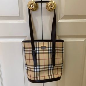 COPY - Burberry Nova Check Bucket handbag
